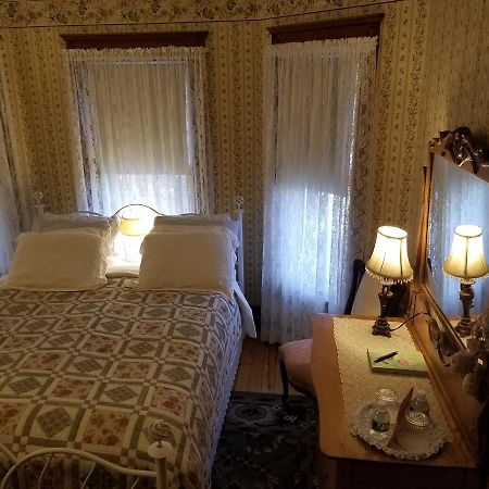 Rose & Thistle Bed & Breakfast Cooperstown Bagian luar foto