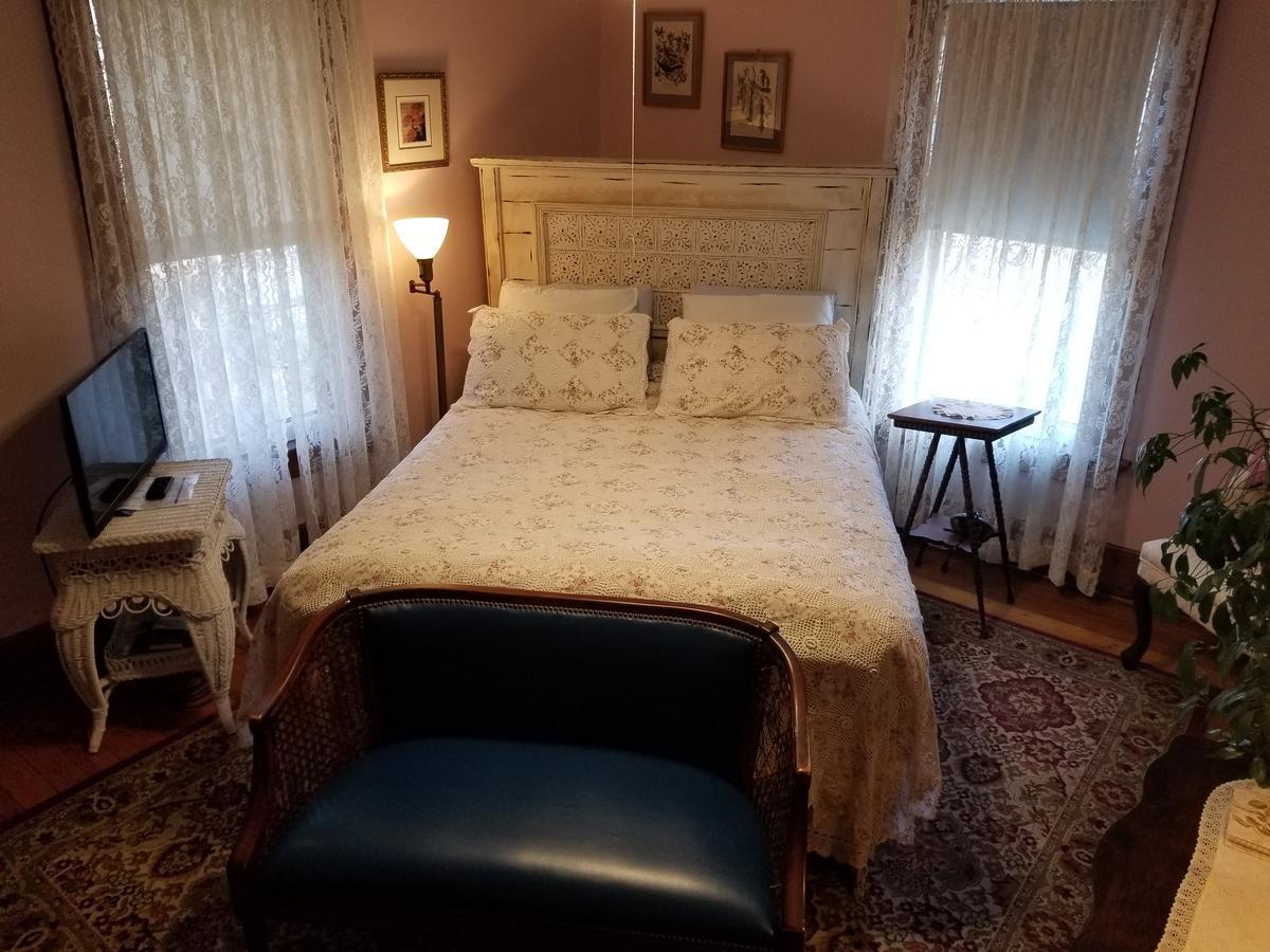 Rose & Thistle Bed & Breakfast Cooperstown Bagian luar foto