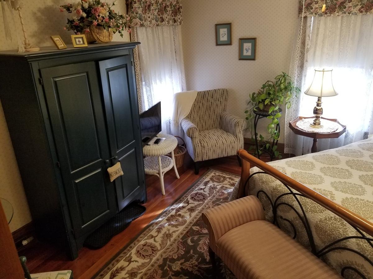 Rose & Thistle Bed & Breakfast Cooperstown Bagian luar foto